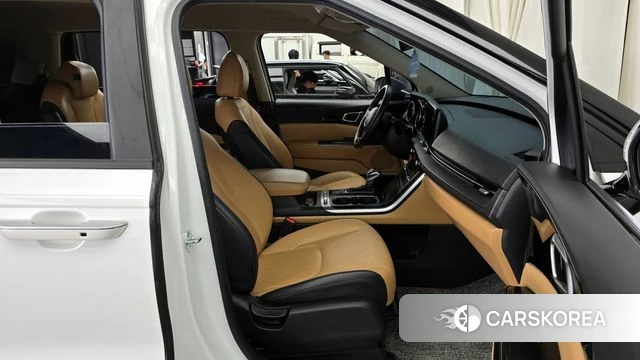 Kia Carnival 4th generation 2022 Белый из Кореи, фото 2