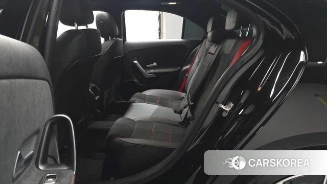 Mercedes-Benz A-Class W177 2024 Черный из Кореи, фото 2