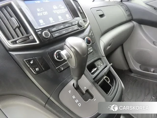 Hyundai The New Grand Starex 2018 Серебряный из Кореи, фото 2