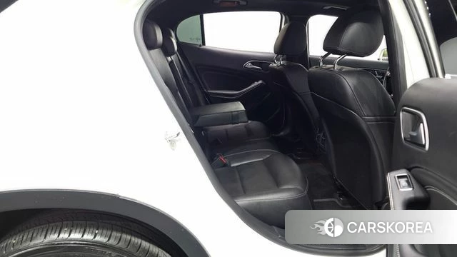 Mercedes-Benz GLA-Class X156 2019 Белый из Кореи, фото 2