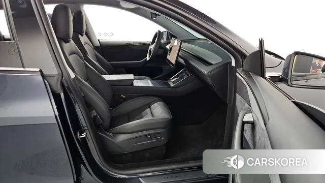 Tesla Model Y 2025 Серый из Кореи, фото 2