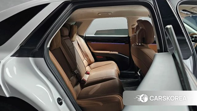Hyundai Grandeur Hybrid (GN7) 2023 Белый из Кореи, фото 2