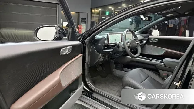 Hyundai Ionic 6 2024 Черный из Кореи, фото 2