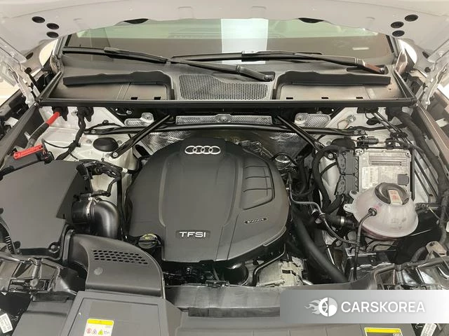 Audi Q5L 2023 Белый из Китая, фото 2