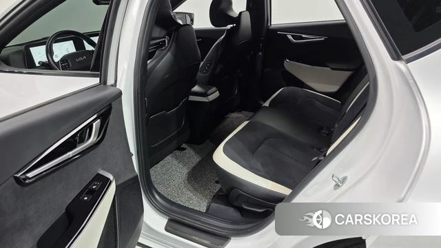 Kia EV6 2022 Белый из Кореи, фото 2