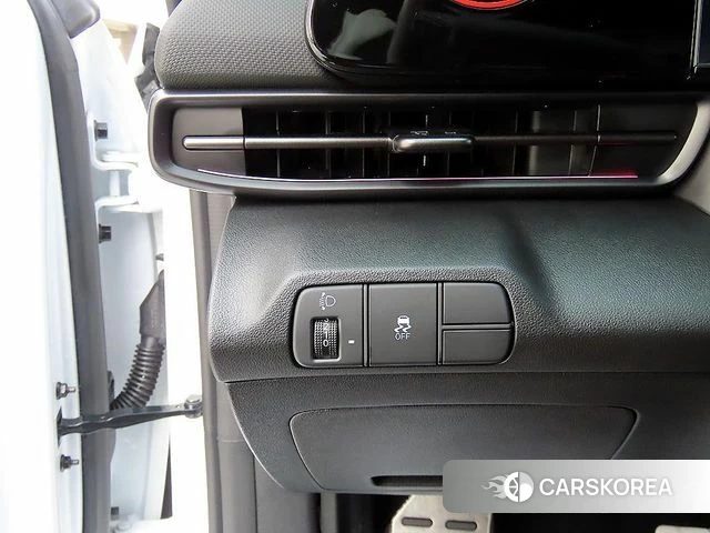 Hyundai The New Avante (CN7) 2024 Белый из Кореи, фото 2