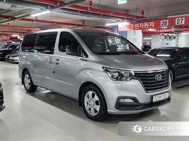 Hyundai The New Grand Starex 2018 Серебристо-серый из Кореи, фото 2
