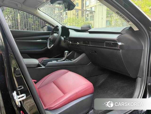 Mazda 3 Angkesaila 2026 Темно-серый из Китая, фото 2