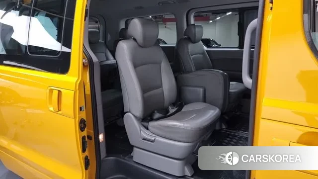 Hyundai The New Grand Starex 2018 Желтый из Кореи, фото 2