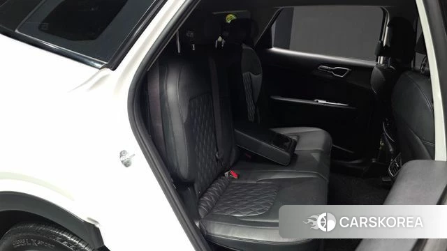 Kia Sportage 5th Generation Hybrid 2022 Белый из Кореи, фото 2