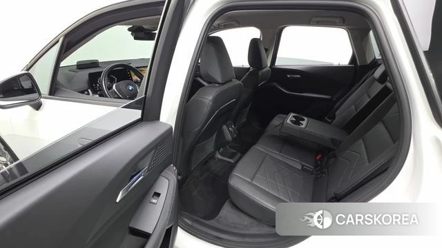 BMW 2 Series Active Tourer (U06) 2023 Белый из Кореи, фото 2