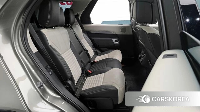 Land Rover Discovery 5 2025 Серый из Кореи, фото 2