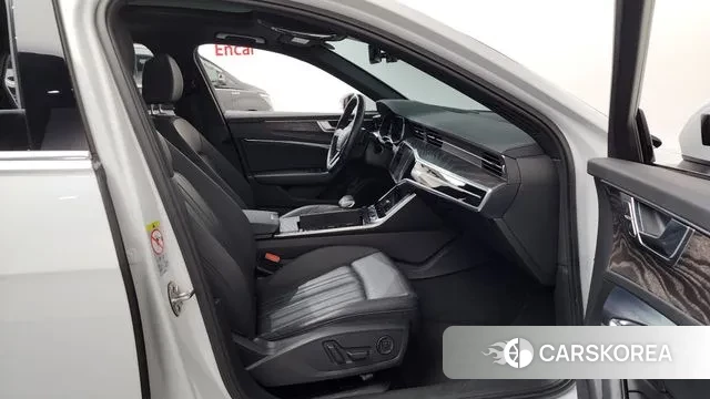 Audi A6 (C8) 2020 Белый из Кореи, фото 2