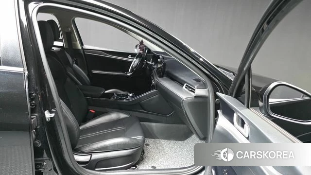 Kia K5 3rd generation 2021 Черный из Кореи, фото 2