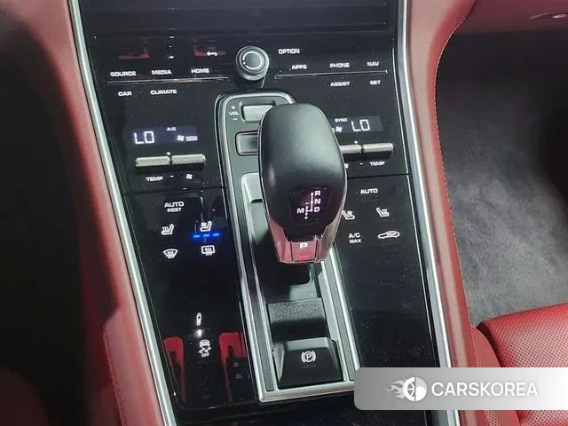 Porsche Panamera (971) 2023 Черный из Кореи, фото 2