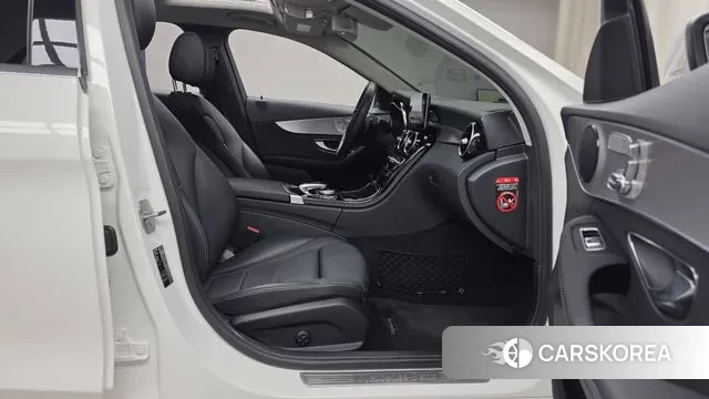 Mercedes-Benz C-Class W205 2020 Белый из Кореи, фото 2