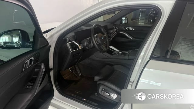 BMW X6 (G06) 2025 Белый из Кореи, фото 2