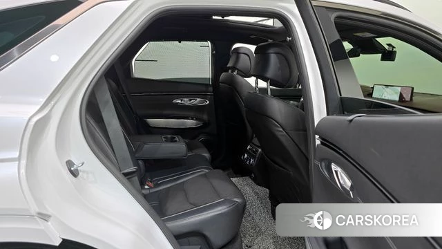 Genesis GV70 2022 Белый из Кореи, фото 2