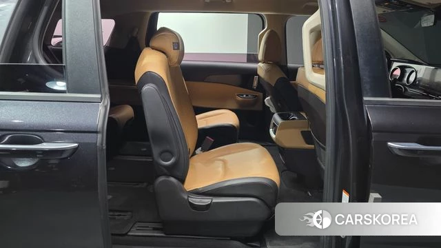Kia Carnival 4th generation 2021 Серый из Кореи, фото 2