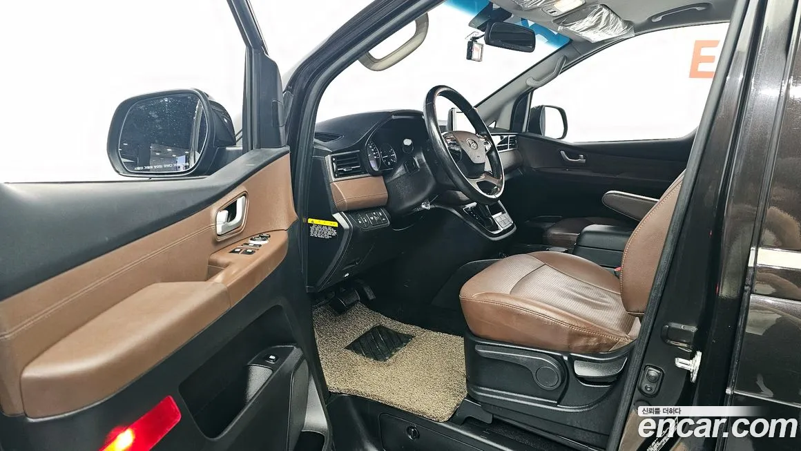 Hyundai The New Grand Starex 2018 Коричневый из Кореи, фото 2