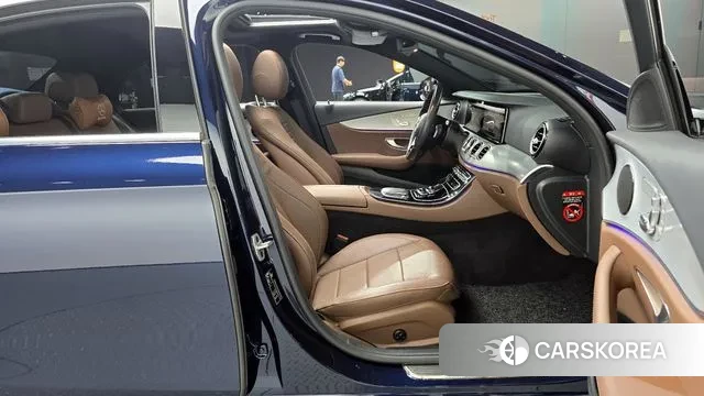 Mercedes-Benz E-Class W213 id 2999605 из Кореи 2