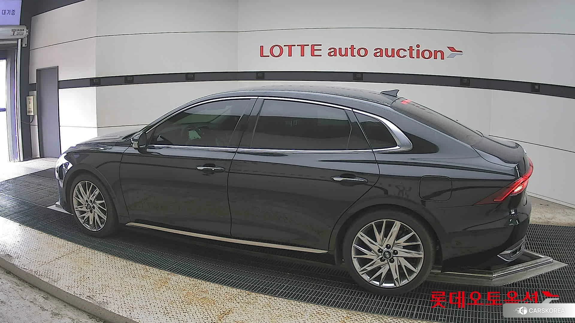 Hyundai Grandeur 2022 Черный из Кореи, фото 2