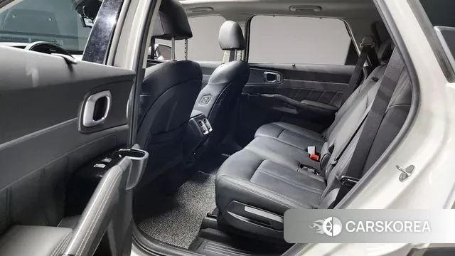 Kia Sorento 4th Generation 2023 Белый из Кореи, фото 2