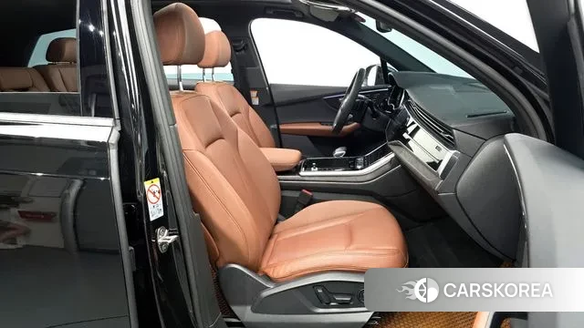 Audi Q7 (4M) 2022 Черный из Кореи, фото 2