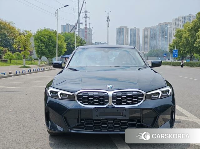BMW 3 series 2023 Черный из Китая, фото 2