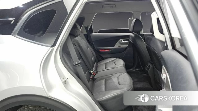 Kia Niro Plus 2022 Серебряный из Кореи, фото 2
