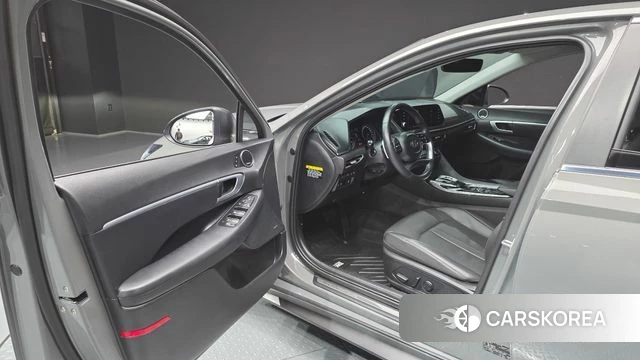 Hyundai Sonata (DN8) 2019 Серебряный из Кореи, фото 2