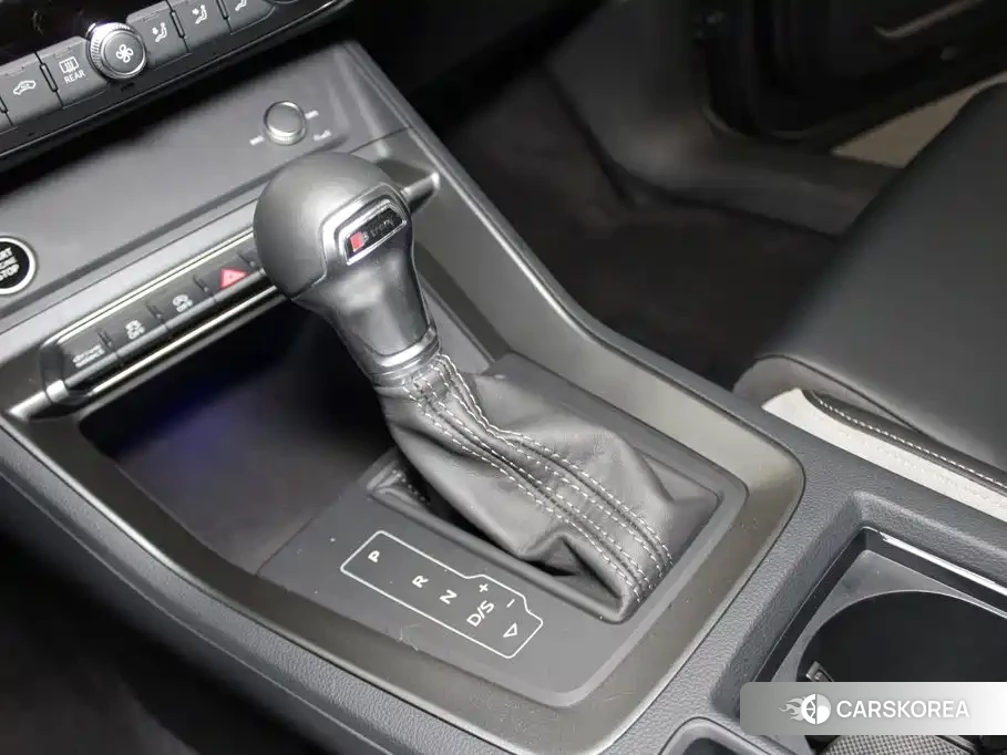 Audi Q3 Sportback 2026 Silver/gray из Китая, фото 2