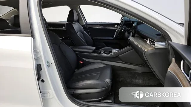 Kia K5 3rd generation 2022 Белый из Кореи, фото 2