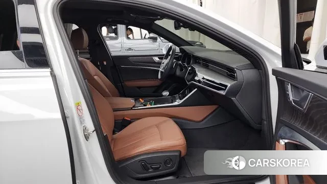 Audi A6 (C8) 2023 Белый из Кореи, фото 2