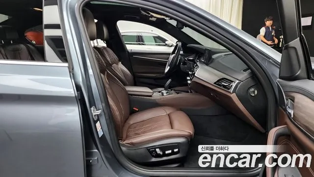 BMW 5 Series (G30) 2018 Серый из Кореи, фото 2