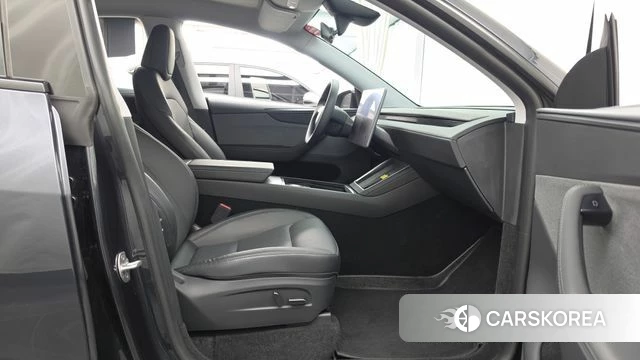 Tesla Model Y 2025 Серый из Кореи, фото 2