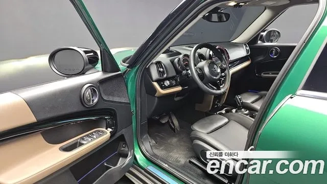 Mini Cooper Countryman 2020 Зеленый из Кореи, фото 2