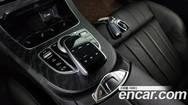 Mercedes-Benz E-Class W213 2020 Белый из Кореи, фото 2