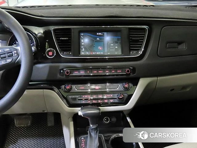 Kia The New Carnival 2018 Белый из Кореи, фото 2