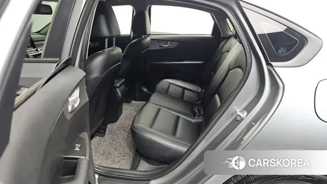 Kia The New K3 2nd generation 2022 Серый из Кореи, фото 2