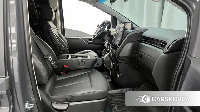 Hyundai Staria 2025 Серый из Кореи, фото 2