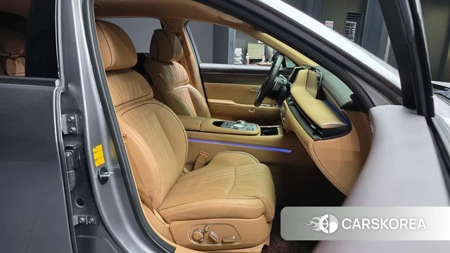 Genesis G90 (RS4) 2023 Серебряный из Кореи, фото 2