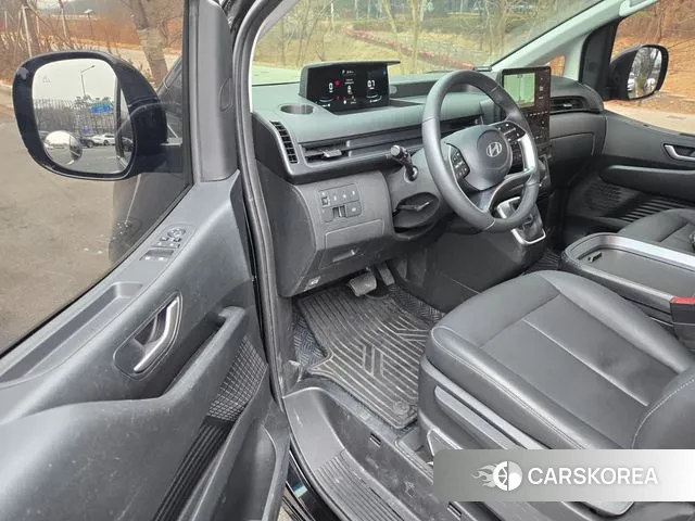 Hyundai Staria 2025 Черный из Кореи, фото 2