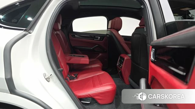 Porsche Cayenne (PO536) 2021 Серебристо-серый из Кореи, фото 2
