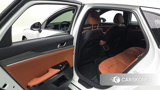 Kia The New K5 3rd generation 2025 Белый из Кореи, фото 2