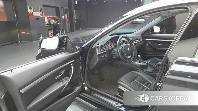 BMW 3 Series GT (F34) 2018 Черный из Кореи, фото 2