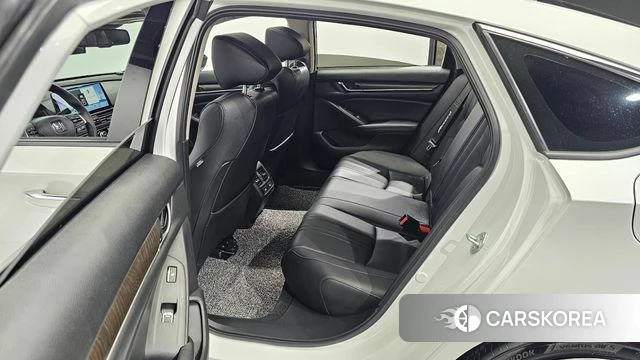 Honda Accord 10th Generation 2022 Белый из Кореи, фото 2