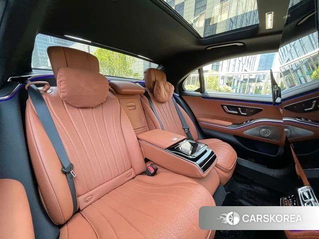 Mercedes-Benz S-class 2023 Черный из Китая, фото 2