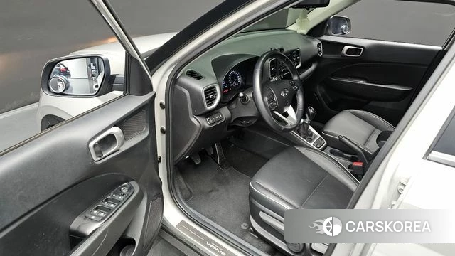 Hyundai Venue 2020 Серебристо-серый из Кореи, фото 2
