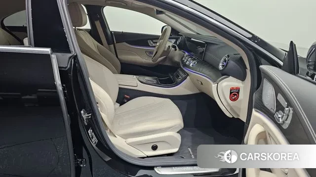 Mercedes-Benz CLS-Class C257 2023 Черный из Кореи, фото 2